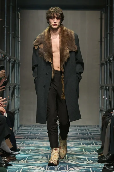 Look 56
